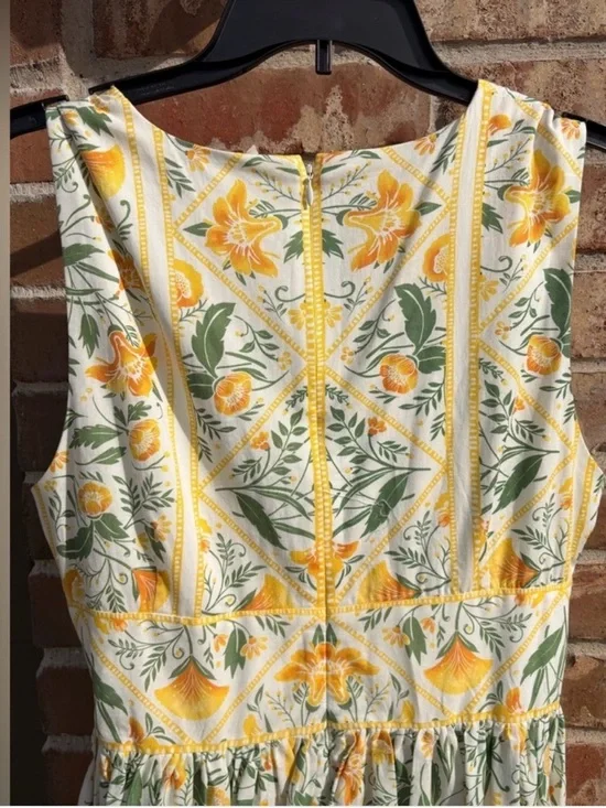 Antonio Melani × Style by Simkins Hannah Poplin V-Neck Sleevelesss 8
NWT $229 - Picture 6 of 7